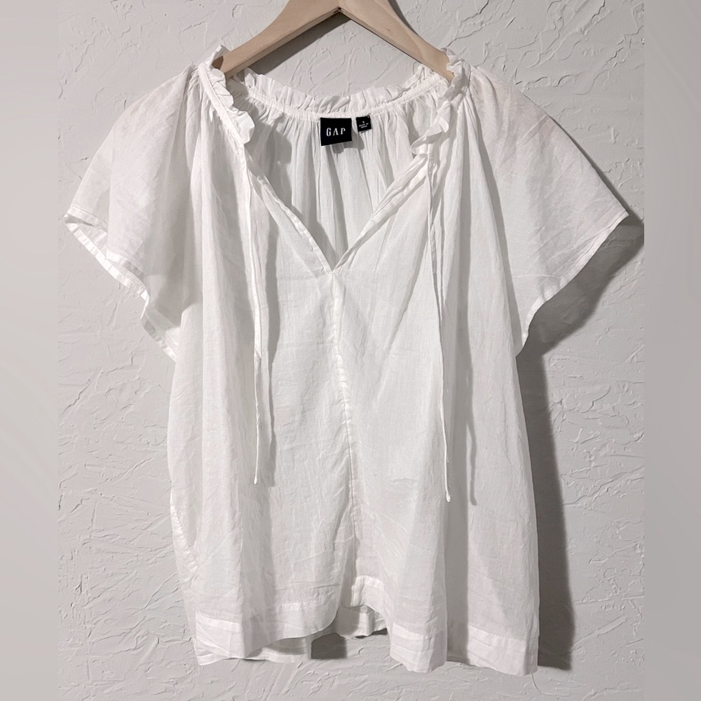 GAP Tie-Front Flutter Sleeve Top